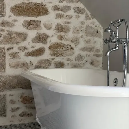 Chateau Saint Georges Bed & Breakfast 3*