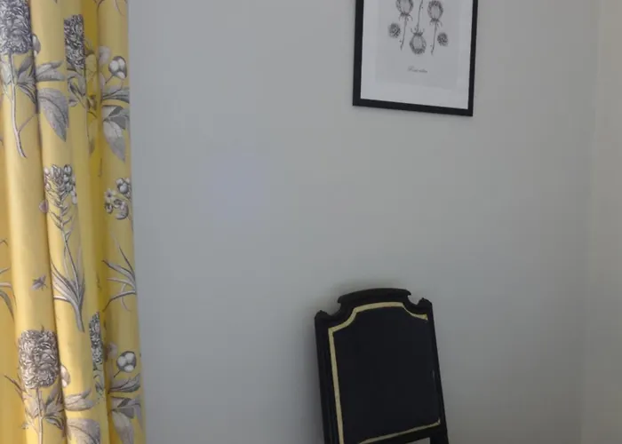 Chateau Saint Georges Couette-café Mauleon